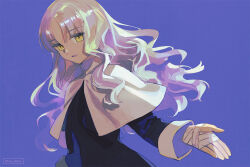 Rule 34 | 1girl, bandaged arm, bandages, blue background, caren hortensia, fate/hollow ataraxia, fate/stay night, fate (series), layered sleeves, long hair, long sleeves, looking at viewer, robe, signature, smile, solo, taa (acid), wavy hair, white hair, yellow eyes
