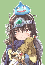 Rule 34 | .live, alternate costume, brown eyes, brown hair, commentary request, dragon quest, gloves, green background, hair between eyes, headband, highres, looking at viewer, portrait, shield, simple background, slime (dragon quest), sword, tears, virtual youtuber, weapon, yaezawa natori, zatou (kirsakizato)