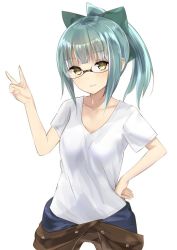 Rule 34 | 10s, 1girl, alternate costume, aqua hair, bespectacled, bow, closed mouth, collarbone, glasses, green eyes, hair bow, hand on own hip, kantai collection, looking at viewer, natsu (sinker8c), overalls, ponytail, shirt, short sleeves, simple background, smile, solo, v, white background, white shirt, yuubari (kancolle)