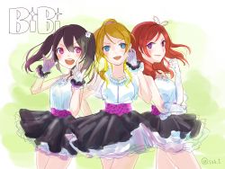Rule 34 | &gt;:), &gt;:d, 10s, 3girls, :d, ayase eli, bad id, bad pixiv id, bibi (love live!), black hair, blonde hair, blush, double m/, gloves, gradient background, group name, hair ornament, hair scrunchie, highres, hotoke (zz orz), long hair, looking at viewer, love live!, love live! school idol project, m/, multiple girls, nico nico nii, nishikino maki, open mouth, ponytail, purple eyes, red hair, scrunchie, smile, standing, twintails, twitter username, v-shaped eyebrows, yazawa nico