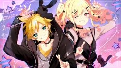Rule 34 | 1boy, 1girl, black choker, black jacket, blonde hair, blue eyes, choker, commentary request, crossed fingers, earrings, grey shirt, grin, hair ornament, hairclip, heart, heart necklace, highres, jacket, jewelry, kagamine len, leo/need (project sekai), leo/need len, long hair, necklace, oyamada gamata, pink eyes, project sekai, shirt, smile, star (symbol), star hair ornament, stuffed animal, stuffed rabbit, stuffed toy, tenma saki, twintails, upper body, vocaloid