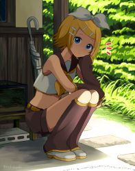 Rule 34 | 1girl, ^^^, blonde hair, blue eyes, bow, building, bush, day, fish tank, grass, hair ornament, hairclip, hand on own face, kagamine rin, kneeling, leaf, leaning, looking at viewer, nokuhashi, outdoors, plant, short hair, shorts, sitting, solo, squatting, thighs, umbrella, vocaloid, wood