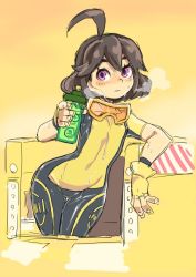 Rule 34 | 1girl, ahoge, arm rest, arms (game), bob cut, bodysuit, bottle, breath, brown hair, fingerless gloves, gloves, goggles, goggles around neck, looking at viewer, mechanica (arms), parted lips, petite, pink eyes, shigehiro (hiroi heya), simple background, sweat, water bottle, yellow background, yellow gloves