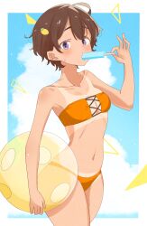 1girl absurdres ahoge ball beachball bikini blush border brown_hair cloud cloudy_sky collarbone cowboy_shot dark-skinned_female dark_skin eating food food-themed_hair_ornament food_in_mouth hair_behind_ear hair_ornament highres holding holding_food holding_popsicle lemon_hair_ornament looking_at_viewer make_heroine_ga_oo_sugiru! navel orange_bikini outside_border popsicle popsicle_in_mouth purple_eyes root_(1732050807point) short_hair sky solo stomach swimsuit tan tanline white_border yakishio_lemon