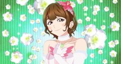 Rule 34 | 10s, 1girl, blush, bokutachi wa hitotsu no hikari, brown eyes, brown hair, earrings, elbow gloves, floral background, flower, gloves, green background, hair flower, hair ornament, hand on own chest, jewelry, koizumi hanayo, kubo yurika, looking at viewer, love live!, love live! school idol project, otsuki (aquatictai cqb), pendant, short hair, smile, solo, strapless, striped, striped background, upper body, vertical stripes, voice actor