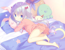 Rule 34 | 10s, 1girl, :o, bare legs, barefoot, bed, blanket, blue neckerchief, blush, bow, commentary request, crescent, eromanga sensei, frilled shirt, frilled shorts, frills, green eyes, hair between eyes, hair bow, izumi sagiri, long hair, long sleeves, looking at viewer, looking back, lying, neckerchief, hugging object, on bed, on side, pajamas, parted lips, pillow, pink pajamas, pink shirt, pink shorts, red bow, shirt, shorts, silver hair, soles, solo, star (symbol), stuffed animal, stuffed rabbit, stuffed cat, stuffed octopus, stuffed toy, teddy bear, very long hair, yuizaki kazuya