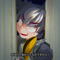 Rule 34 | 1girl, blonde hair, blush, broken door, brown eyes, commentary request, constricted pupils, grey hair, grey shirt, here&#039;s johnny! (meme), highres, kemono friends, long hair, meme, multicolored hair, open mouth, shirt, shoebill (kemono friends), sidelocks, smile, solo, subtitled, sweat, teeth, the shining, translation request, upper body, yukiman