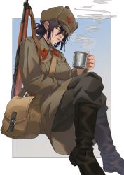 Rule 34 | 1girl, alternate costume, bad id, bad twitter id, bag, black choker, black footwear, black hair, bolt action, boots, brown coat, chainsaw man, choker, cigarette, coat, commentary, cup, green eyes, grey pants, gun, gun on back, hair between eyes, hair bun, hammer and sickle, hat, highres, holding, holding cup, medium hair, military, military hat, military uniform, mixed-language commentary, pants, reze (chainsaw man), russian clothes, shinoda giri, single hair bun, sitting, smoke, smoking, solo, soviet, soviet army, twitter username, uniform, weapon, weapon on back