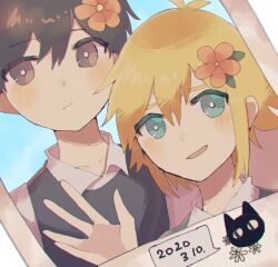 Rule 34 | 2boys, antenna hair, aqua eyes, basil (faraway) (omori), basil (omori), black eyes, black hair, black sweater vest, blonde hair, blue sky, bright pupils, closed mouth, dated, flower, furrowed brow, green sweater vest, hair flower, hair ornament, looking at viewer, multiple boys, nekonabe, omori, open mouth, orange flower, outdoors, photo (object), shirt, sky, smile, sunny (omori), sweater vest, upper body, waving, white pupils, white shirt