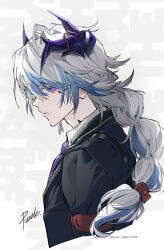 Rule 34 | 1boy, arknights, artist name, black suit, blue hair, braid, character name, commentary, cropped torso, demon horns, formal, from side, highres, horns, kaninn, long hair, looking at viewer, male focus, material growth, multicolored hair, necktie, oripathy lesion (arknights), profile, purple eyes, purple necktie, puzzle (arknights), serious, simple background, solo, suit, swept bangs, twitter username, two-tone hair, white background, white hair