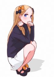 Rule 34 | 1girl, abigail williams (fate), blonde hair, blue eyes, blush, bow, fate/grand order, fate (series), forehead, hair bow, high heels, highres, kopaka (karda nui), long hair, looking at viewer, mary janes, multiple hair bows, shoes, skirt, sleeves past wrists, solo, squatting