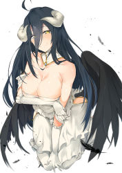 Rule 34 | 1girl, absurdres, ahoge, albedo (overlord), bare shoulders, black hair, breasts, cleavage, feathers, grey horns, highres, horns, large breasts, leaning forward, long hair, looking at viewer, low wings, overlord (maruyama), simple background, smile, solo, tuxedo de cat, white background, wings, yellow eyes