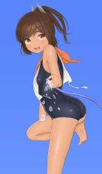 Rule 34 | 1girl, absurdres, ass, barefoot, blue background, blue one-piece swimsuit, brown eyes, brown hair, cowboy shot, hair ornament, hairclip, highres, hose, i-401 (kancolle), kantai collection, looking at viewer, one-piece swimsuit, orange sailor collar, ponytail, sailor collar, sc naru, school swimsuit, short ponytail, simple background, smile, solo, standing, standing on one leg, swimsuit, swimsuit under clothes, tan, teeth, upper teeth only, water