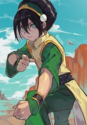 1girl appa artist_name avatar:_the_last_airbender avatar_legends black_hair blind blue_sky bracelet cloud collared_shirt commentary green_eyes green_hairband green_pants hair_between_eyes hairband highres jewelry looking_at_viewer nesian. pants parted_lips shirt short_hair sky solid_eyes toph_bei_fong two-tone_hairband