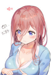 Rule 34 | 1girl, absurdres, blue eyes, blue sweater, blush, breasts, cleavage, closed mouth, collarbone, commentary request, hair between eyes, highres, kian, large breasts, long hair, long sleeves, nakano miku, shirt, simple background, solo, sweater, translation request, wavy mouth, white background, white shirt