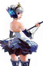 Rule 34 | 1girl, armor, armored dress, back, bad id, bad pixiv id, blue eyes, crown, detached sleeves, dress, from behind, gwendolyn (odin sphere), gyomin, hat, lips, looking back, no choker, odin sphere, pteruges, solo, staff, strapless, strapless dress, thighhighs, tiara, white hair, wings
