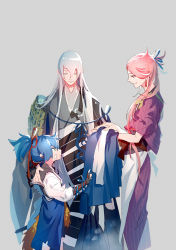 Rule 34 | 10s, 3boys, age difference, armor, blue hair, green eyes, grey background, height difference, istkeinmal, japanese armor, japanese clothes, kote, kousetsu samonji, long hair, male focus, multiple boys, pink hair, sayo samonji, shoulder armor, simple background, sode, souza samonji, touken ranbu, very long hair