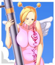 Rule 34 | 1girl, blonde hair, blue eyes, breasts, breasts squeezed together, conis (one piece), denchu (gowan), huge breasts, m1 bazooka, one piece, rocket launcher, skypiea, solo, weapon, wings