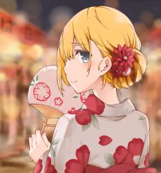 Rule 34 | 1girl, blonde hair, blue eyes, blush, hand fan, festival, flower, flower request, from behind, gamers!, hair flower, hair ornament, highres, japanese clothes, kimono, looking at viewer, looking back, paper fan, smile, tendou karen, uchiwa, wing (aiastor), yukata