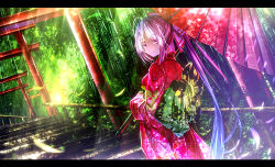 Rule 34 | 1girl, ahoge, alternate costume, alternate hairstyle, bamboo, bamboo forest, bow, floral print, forest, fujiwara no mokou, hair bow, highres, japanese clothes, kimono, letterboxed, long hair, long sleeves, looking at viewer, looking back, multiple torii, nature, obi, oil-paper umbrella, pink eyes, ponytail, ryosios, sash, silver hair, smile, solo, stairs, sunlight, torii, touhou, umbrella, unmoving pattern, very long hair, wide sleeves