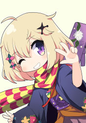 Rule 34 | 1girl, ahoge, blonde hair, blush, brown background, brown kimono, brown skirt, character request, commentary request, grin, hair between eyes, hair ornament, hand up, japanese clothes, kimono, kunai, obi, one eye closed, open clothes, osaragi mitama, oshiro project:re, oshiro project:re, pleated skirt, purple eyes, sash, scarf, simple background, skirt, smile, solo, w, weapon, yagasuri