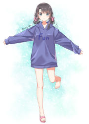 Rule 34 | 1girl, absurdres, aro 1801, artist name, bang dream!, bare legs, blue hoodie, commentary request, green eyes, hair ornament, hairclip, highres, hood, hoodie, long sleeves, looking at viewer, medium hair, okusawa misaki, pink ribbon, ribbon, shoes, simple background, single shoe, sleeves past wrists, smile, solo
