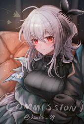 Rule 34 | 1girl, 1other, 3 (sanyako1), absurdres, arknights, arm hug, black coat, black gloves, black sweater, blush, breasts, closed mouth, coat, couch, doctor (arknights), gloves, hair between eyes, hair ornament, hairclip, highres, indoors, jacket, jewelry, large breasts, long hair, long sleeves, looking at viewer, necklace, red eyes, sitting, skadi (arknights), skadi (the next afternoon tea) (arknights), smile, sweater, turtleneck, turtleneck sweater, white hair