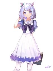 Rule 34 | 1girl, alternate hair length, alternate hairstyle, animal ears, black bow, bow, briefcase, closed mouth, commentary request, ear ribbon, feet out of frame, frilled skirt, frills, green ribbon, hand up, highres, horse ears, jazztaki, looking at viewer, mejiro mcqueen (umamusume), pantyhose, pleated skirt, puffy short sleeves, puffy sleeves, purple shirt, ribbon, school briefcase, school uniform, shirt, short hair, short sleeves, signature, simple background, skirt, solo, tracen school uniform, umamusume, white background, white pantyhose, white skirt