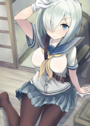Rule 34 | 10s, 1girl, absurdres, black pantyhose, blue eyes, blush, breasts, gloves, hair ornament, hair over one eye, hairclip, hamakaze (kancolle), highres, kantai collection, large breasts, looking at viewer, pantyhose, personification, school uniform, serafuku, short hair, silver hair, skirt, solo, tsuzuri (itosousou), white gloves