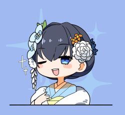 Rule 34 | 1girl, blue eyes, blue hair, blue kimono, blush, flower, fur collar, hair flower, hair ornament, hand on own chest, hololive, hololive english, japanese clothes, jb jagbung, kimono, looking at viewer, obi, official alternate costume, one eye closed, ouro kronii, ouro kronii (new year), sash, simple background, solo, sparkle, virtual youtuber