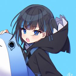 Rule 34 | 1girl, animal hood, black hair, black hoodie, blue background, blue eyes, blue hair, commentary, copyright request, hood, hood down, hoodie, multicolored hair, open mouth, roin, signature, solo, stuffed animal, stuffed shark, stuffed toy, teeth, two-tone hair, upper body, upper teeth only