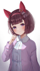 Rule 34 | 1girl, animal ears, blunt bangs, blush, bob cut, brown hair, cardigan, casual, collared dress, commentary, dress, ear covers, gradient background, grey background, hair ornament, hairband, headband, horse ears, horse girl, long sleeves, looking at viewer, nishino flower (umamusume), open cardigan, open clothes, pink cardigan, pink eyes, red hairband, short hair, smile, solo, umamusume, white background, white dress, wing collar, x hair ornament, yoimoriyoru
