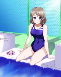 Rule 34 | 10s, 1girl, arm support, bare shoulders, blue eyes, blue one-piece swimsuit, blush, breasts, brown hair, chain-link fence, cleavage, competition swimsuit, diving block, fence, goggles, highleg, looking at viewer, love live!, love live! school idol project, love live! sunshine!!, medium breasts, one-piece swimsuit, pool, short hair, sitting, smile, solo, swim cap, swimsuit, thighs, twitter username, watanabe you, wet, yukito kitto
