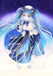 Rule 34 | 1girl, absurdres, blue bow, blue eyes, blue gloves, blue hair, blue neckwear, blue skirt, bow, capelet, closed mouth, full body, gloves, hair between eyes, hair bow, hat, hatsune miku, highres, holding, huge filesize, leaning forward, long hair, long skirt, looking at viewer, skirt, skirt hold, smile, solo, standing, twintails, very long hair, vocaloid, wakolenrin, white capelet, white footwear, white hat, yuki miku, yuki miku (2021)
