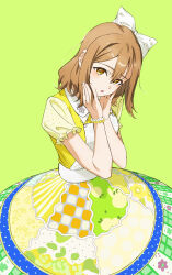 Rule 34 | 1girl, :o, absurdres, bow, bracelet, brown hair, commentary, dress, green background, hair between eyes, hair bow, hands on own cheeks, hands on own face, head tilt, highres, jewelry, koiori, kunikida hanamaru, looking at viewer, love live!, love live! sunshine!!, medium hair, parted lips, puffy short sleeves, puffy sleeves, short sleeves, sidelocks, solo, symbol-only commentary, upper body, white bow, yellow dress, yellow eyes