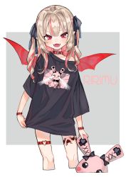 Rule 34 | 1girl, absurdres, animal collar, arms at sides, bat wings, black shirt, blonde hair, blush, bracelet, clothes pull, collar, collarbone, commentary request, cowboy shot, cropped legs, demon wings, fangs, grey background, heart, heart tattoo, highres, holding, holding stuffed toy, jewelry, long hair, looking at viewer, makaino ririmu, me ji v, meiji manjimaru, multicolored hair, nijisanji, o-ring, off shoulder, open mouth, pointy ears, red collar, red eyes, red hair, shirt, shirt pull, short sleeves, single bare shoulder, smile, solo, standing, streaked hair, stuffed animal, stuffed rabbit, stuffed toy, tattoo, thigh strap, two-tone background, virtual youtuber, white background, wing tattoo, wings