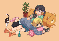 Rule 34 | 2girls, animal, ankle socks, black hair, blonde hair, blue eyes, bottle, brown eyes, cat, colored inner hair, grin, highres, leggings under shorts, lying on person, multicolored hair, multiple girls, nintendo switch, no shoes, original, pillow, plant, playing games, potted plant, purple hair, reclining, shorts, simple background, sitting, smile, socks, tanuki koubou, twintails, two-tone hair
