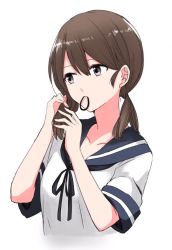 Rule 34 | 1girl, black eyes, brown hair, hair half undone, hair tie, holding, holding hair, jpeg artifacts, kantai collection, low twintails, morinaga miki, mouth hold, school uniform, serafuku, shirayuki (kancolle), simple background, solo, twintails, upper body, white background