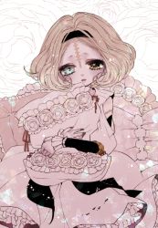 Rule 34 | 1girl, blonde hair, blue eyes, blush, brown nails, dress, fingernails, flower, headband, holding, long sleeves, mamaloni, parted bangs, parted lips, pillow, rose, scar, short hair, solo, twin doll no hakoniwa, upper body, white flower, white rose, yellow eyes