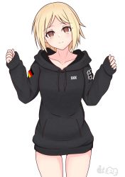 Rule 34 | 1girl, absurdres, black hoodie, blonde hair, breasts, brown eyes, commission, german flag, girls&#039; frontline, gotoo, hands up, happy, head tilt, highres, hood, hoodie, long sleeves, looking at viewer, mp40 (girls&#039; frontline), non-web source, oversized clothes, short hair, signature, simple background, skeb commission, smile, solo, thighs