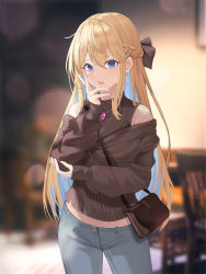 Rule 34 | 1girl, bag, blonde hair, blue eyes, blue pants, blurry, blurry background, bokeh, bow, braid, brown sweater, clothing cutout, colored inner hair, cowboy shot, denim, depth of field, earrings, hair bow, hand up, highres, jewelry, long hair, long sleeves, looking at viewer, midriff, multicolored hair, necklace, open mouth, original, pants, ribbed sweater, runa (user guwn7382), shoulder bag, shoulder cutout, solo, standing, sweater