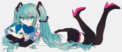 aqua_hair black_footwear black_skirt blue_eyes boots bright_pupils closed_mouth gradient_hair grey_background hair_between_eyes hatsune_miku heart high_heel_boots high_heels highres hugging_object light_blue_eyes long_hair looking_at_viewer lying multicolored_hair on_stomach signature simple_background skirt smile thigh_boots tyazakura_sayu very_long_hair vocaloid white_pupils