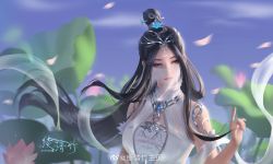 Rule 34 | 1girl, absurdres, black hair, blue eyes, blue sky, cleavage cutout, clothing cutout, da pang banbiantian, dress, facial mark, falling petals, flower, forehead mark, hair bun, highres, index finger raised, lily pad, ling qingzhu (wu dong qian kun), long hair, looking to the side, lotus, petals, second-party source, sky, sleeveless, solo, sparkle, upper body, white dress, wu dong qian kun