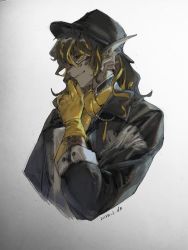 Rule 34 | 1boy, absurdres, arknights, black coat, black hair, black hat, blonde hair, closed mouth, coat, cropped torso, dated, doubinima, eyewear strap, fedora, fins, furry, furry male, gloves, gradient background, grey background, hat, head fins, highres, lee (arknights), long hair, long sleeves, male focus, monster boy, necktie, open clothes, open coat, rimless eyewear, round eyewear, smile, solo, upper body, yellow eyes, yellow gloves, yellow necktie