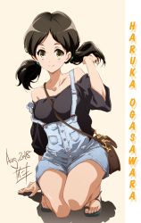 Rule 34 | 2018, bag, between breasts, black hair, black shirt, blue shorts, breasts, brown eyes, character name, collarbone, dated, full body, hair ornament, hand in own hair, handbag, hibike! euphonium, highres, holding, holding hair, long hair, looking at viewer, nii manabu, off-shoulder shirt, off shoulder, ogasawara haruka, overall shorts, overalls, parted bangs, shirt, short shorts, shorts, signature, smile, solo, squatting, strap between breasts, suspenders, twintails