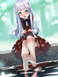 Rule 34 | 1girl, barefoot, clothes lift, feet, green eyes, long hair, looking at viewer, myoujingawa alice, open mouth, silver hair, skirt, skirt lift, soles, tantei opera milky holmes, toes, water