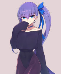 Rule 34 | &gt;:), 1girl, arm at side, black leotard, blue choker, blue eyes, blue ribbon, blush, chan co, choker, closed mouth, collarbone, covered navel, cowboy shot, crop top, earrings, fate/extra, fate/extra ccc, fate/grand order, fate (series), grey background, hair ribbon, highleg, highleg leotard, highres, jewelry, leotard, long hair, long sleeves, looking at viewer, meltryllis (fate), pantyhose, purple hair, purple pantyhose, ribbon, side ponytail, simple background, single sidelock, sleeves past fingers, sleeves past wrists, smile, smug, solo, v-shaped eyebrows, very long hair
