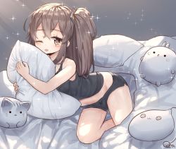 Rule 34 | 1girl, ;o, artist name, bad id, bad pixiv id, bare arms, bed sheet, black camisole, black shorts, blanket, blush, brown eyes, brown hair, camisole, girls&#039; frontline, groin, hair ornament, highres, long hair, looking at viewer, midriff, hugging object, on bed, one eye closed, open mouth, pillow, pillow hug, scar, scar across eye, scar on face, short shorts, shorts, side ponytail, sleeveless, solo, sparkle, stuffed animal, stuffed cat, stuffed toy, tandohark, ump45 (girls&#039; frontline)