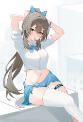 1girl absurdres alternate_costume alternate_hairstyle arm_up armpits blue_bow blue_bowtie blue_skirt blush bow bowtie breasts collared_shirt crop_top feet_out_of_frame grey_hair hair_between_eyes hair_bow hair_ornament hair_tie_in_mouth hairclip hand_up highres honkai:_star_rail honkai_(series) lao_xi large_breasts long_hair looking_at_viewer mouth_hold navel ponytail shirt sidelocks single_thighhigh sitting skirt solo stelle_(honkai:_star_rail) stomach thigh_strap thighhighs trailblazer_(honkai:_star_rail) tying_hair very_long_hair white_shirt white_thighhighs yellow_eyes