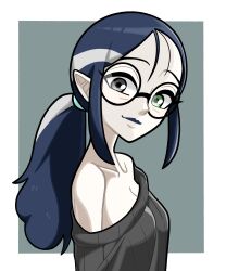 Rule 34 | 1girl, absurdres, blue hair, glasses, grey hair, heterochromia, highres, lilith clawthorne, long hair, looking at viewer, n k m, off shoulder, pointy ears, simple background, smile, solo, sweater, the owl house